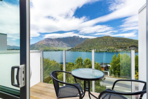 Lake View Greenstone Apartment Two